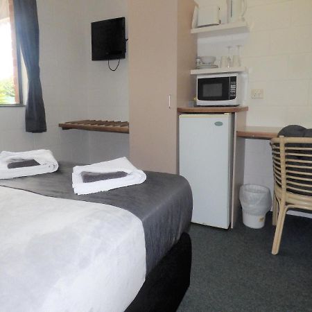 Banjo Paterson Motor Inn Townsville Exteriör bild